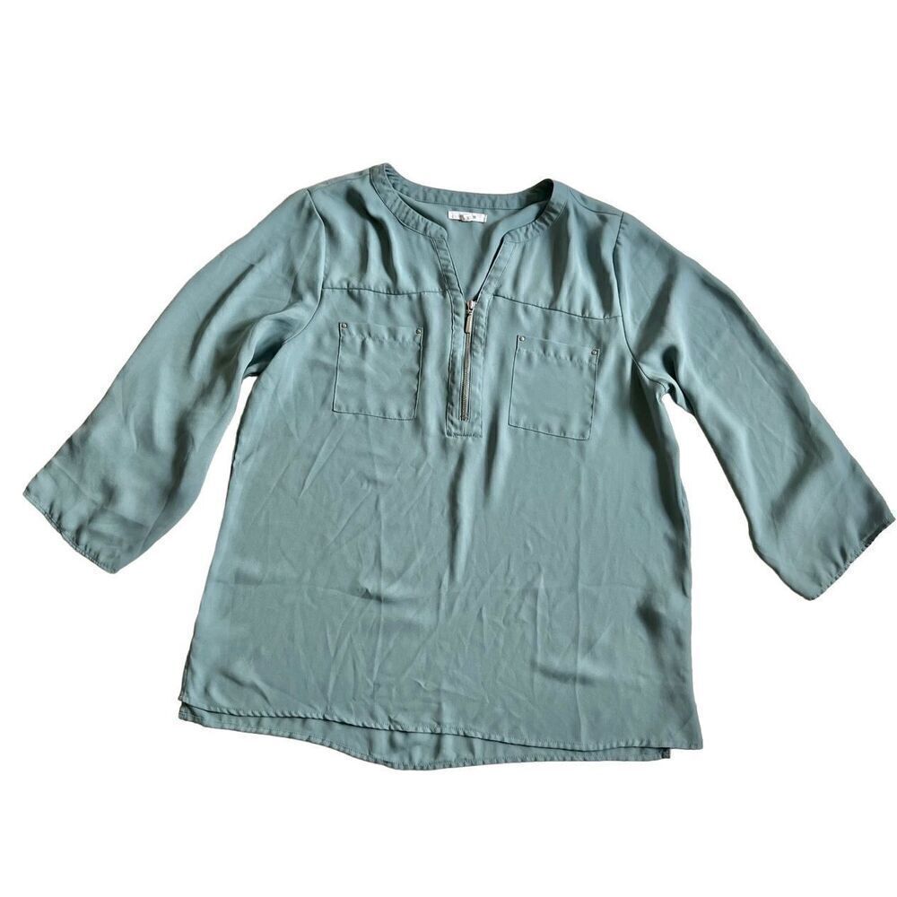 Maurices Blouse size Large - Picture 2 of 4